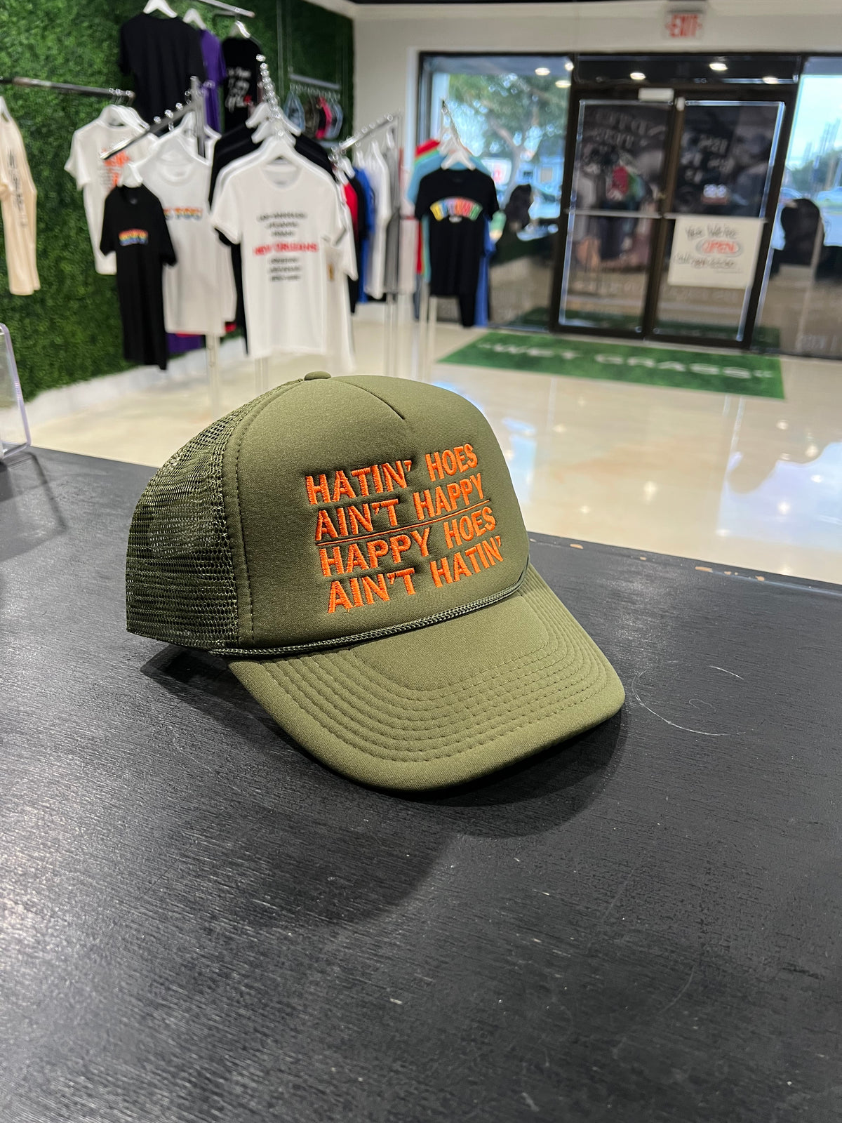 Load image into Gallery viewer, Hatin Trucker Hat
